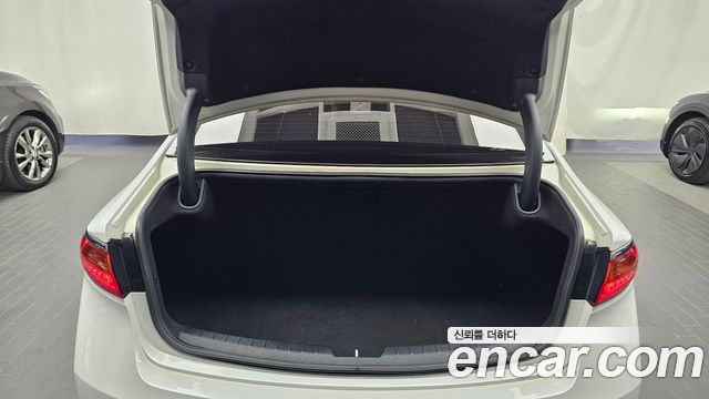 Kia K7 2019 — photo 22