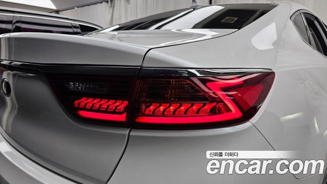 Kia K7 2019 — photo 9