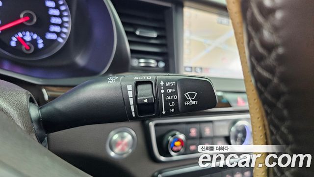 Kia K7 2019 — photo 27