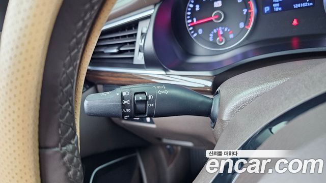 Kia K7 2019 — photo 28