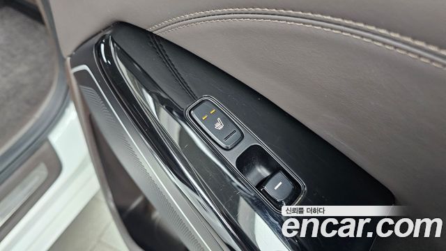Kia K7 2019 — photo 30