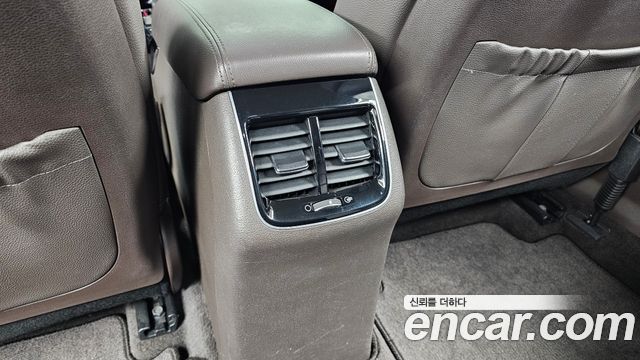 Kia K7 2019 — photo 31