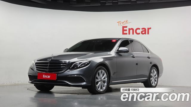Mercedes-Benz E-Class 2018 — photo 1