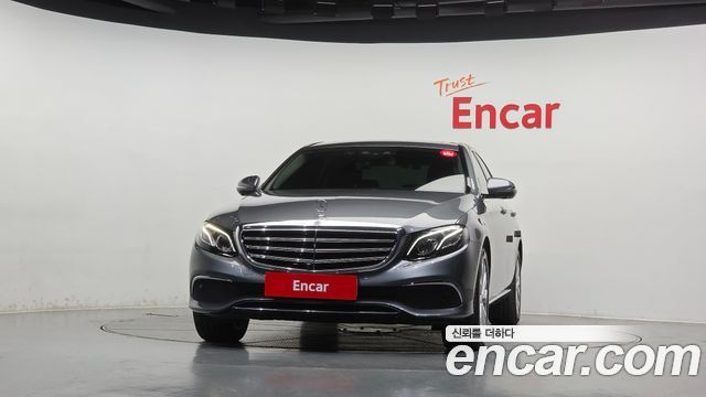 Mercedes-Benz E-Class 2018 — photo 3