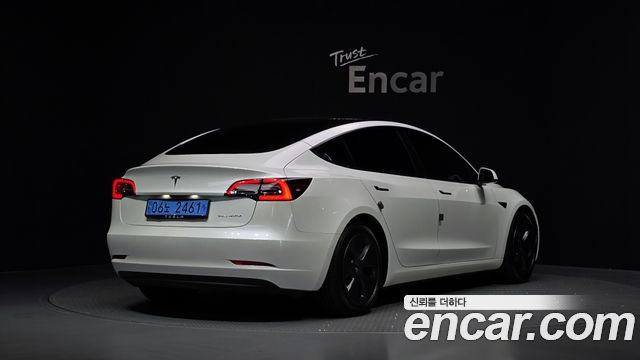 Tesla Model 3 2022 — photo 2