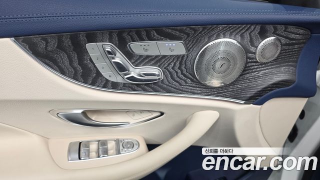 Mercedes-Benz E-Class 2023 — photo 31