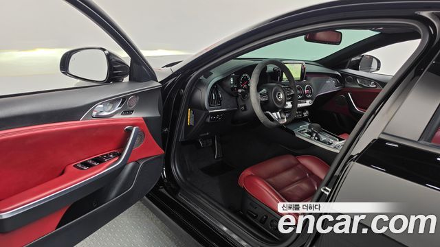 Kia Stinger 2018 — photo 13