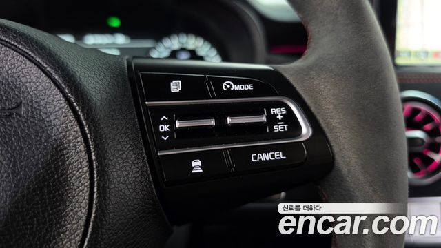 Kia Stinger 2018 — photo 22