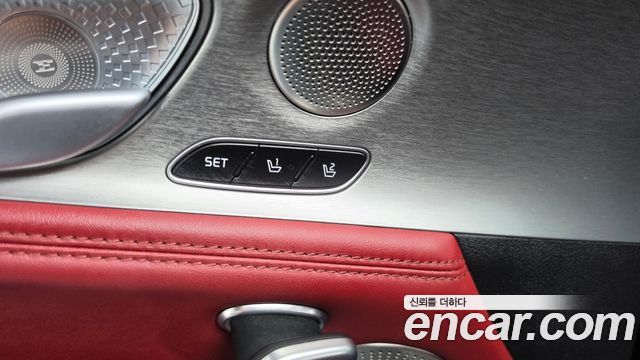 Kia Stinger 2018 — photo 35