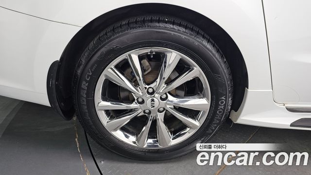 Kia Canival 2019 — photo 5