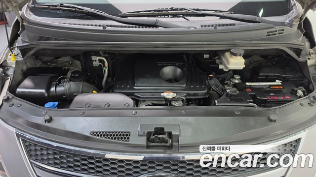 Hyundai Starex 2013 — photo 6