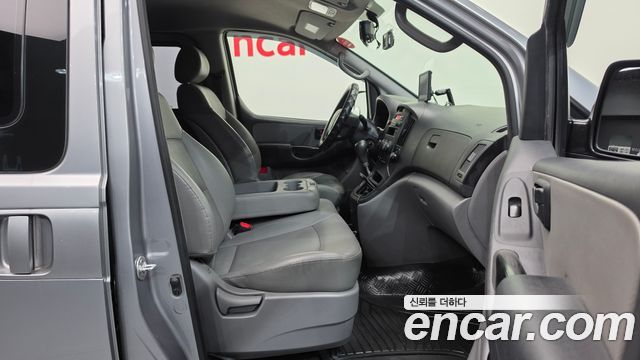 Hyundai Starex 2013 — photo 10