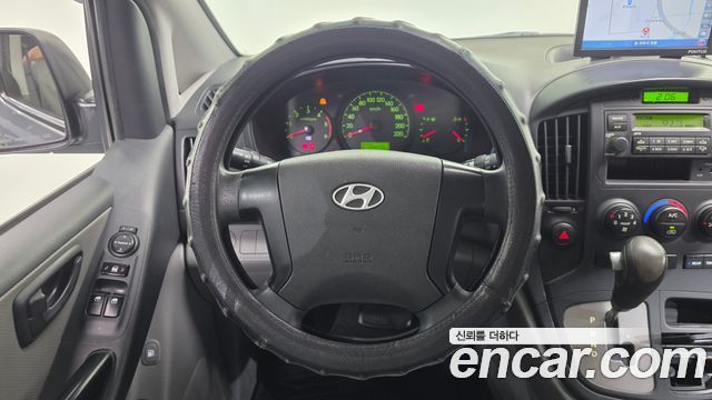 Hyundai Starex 2013 — photo 13