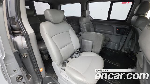 Hyundai Starex 2013 — photo 19
