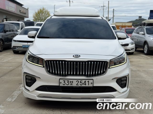 Kia Canival 2019 — photo 3