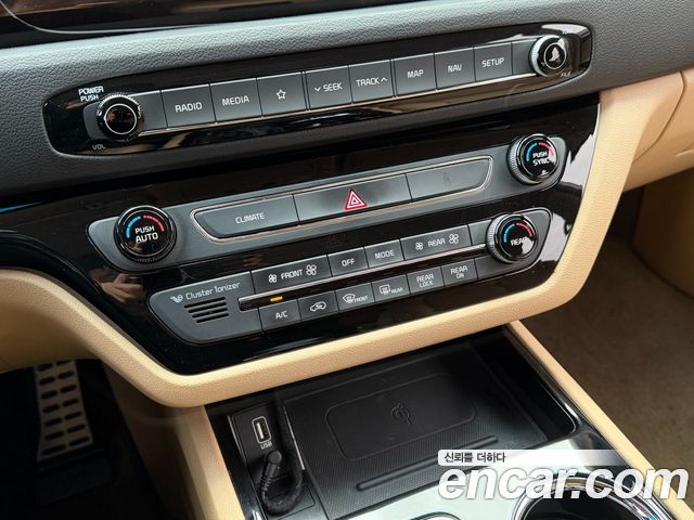 Kia Canival 2019 — photo 9