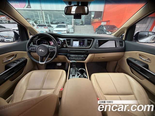 Kia Canival 2019 — photo 15