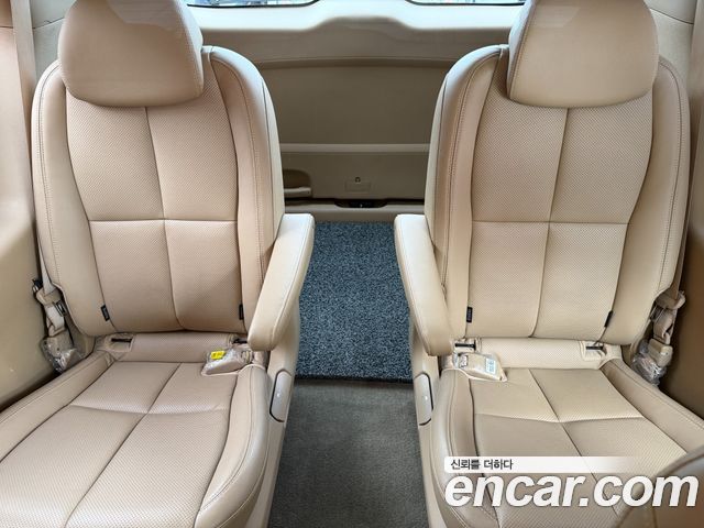 Kia Canival 2019 — photo 17