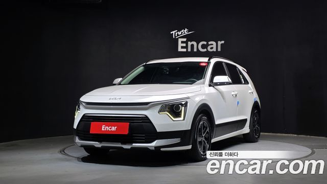 Kia Niro 2022 — photo 1