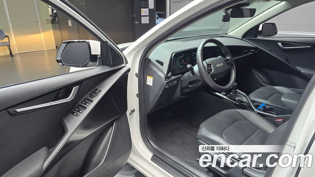 Kia Niro 2022 — photo 13