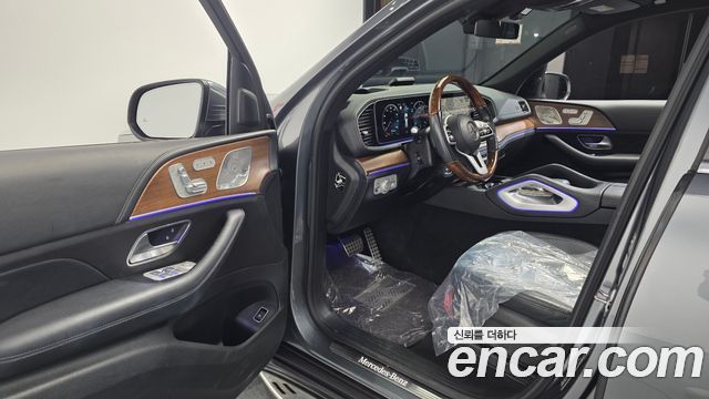 Mercedes-Benz GLS-Class 2021 — photo 13