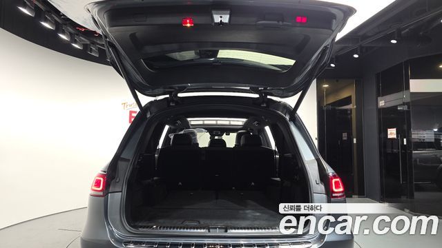 Mercedes-Benz GLS-Class 2021 — photo 26