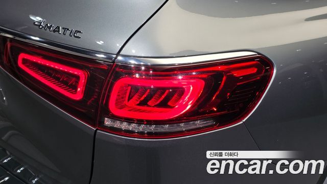 Mercedes-Benz GLS-Class 2021 — photo 9