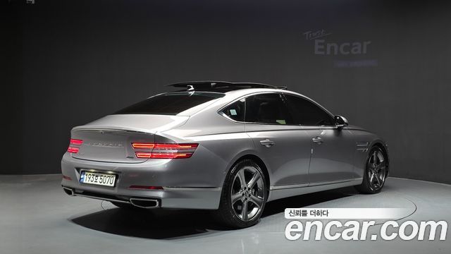 Genesis G80 2022 — photo 2