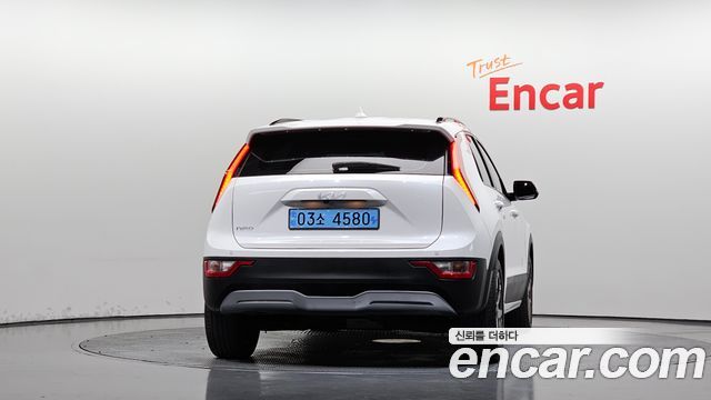 Kia Niro 2023 — photo 4
