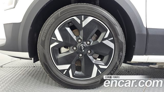 Kia Niro 2023 — photo 5