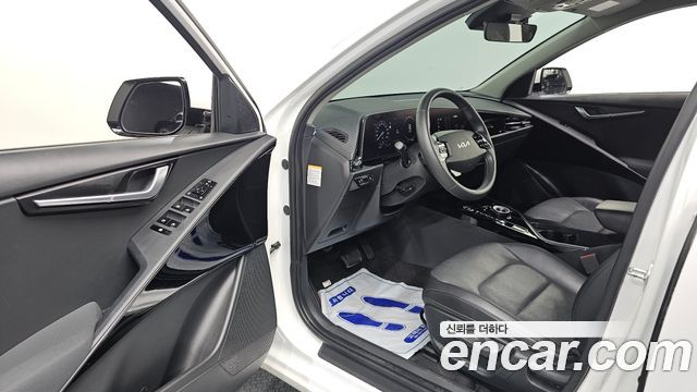 Kia Niro 2023 — photo 13