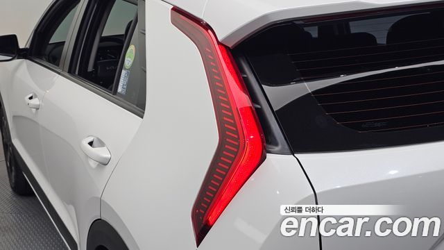 Kia Niro 2023 — photo 9