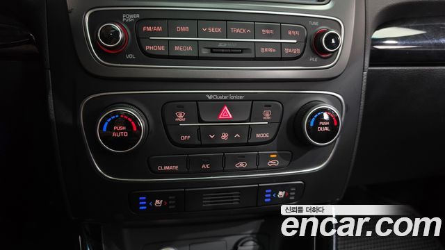 Kia Sorento 2013 — photo 31