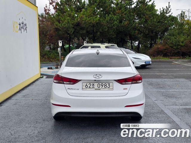Hyundai AVANTE 2016 — photo 4