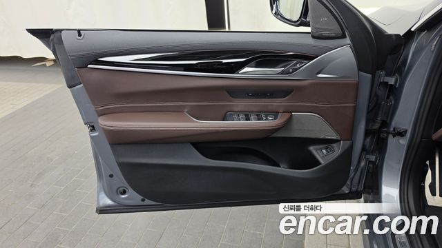 BMW Gran Turismo 2023 — photo 14
