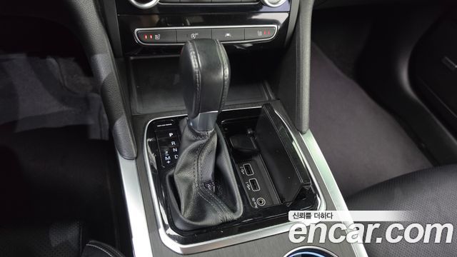 Renault Korea SM6 2021 — photo 12