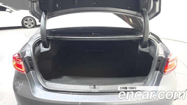 Renault Korea SM6 2021 — photo 26