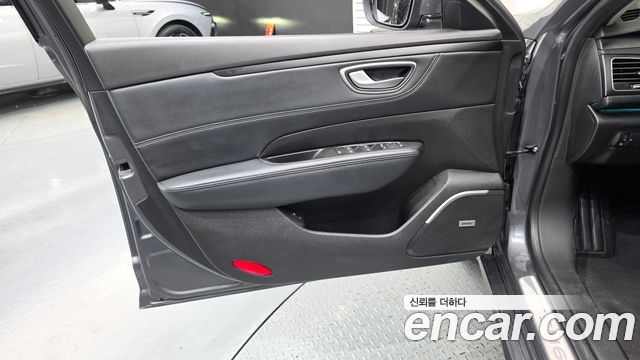 Renault Korea SM6 2021 — photo 14