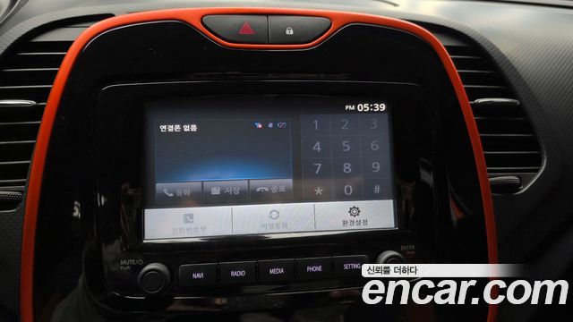 Renault Korea QM3 2014 — photo 23