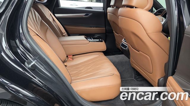 Genesis G80 2022 — photo 17
