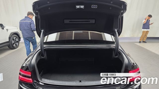 Genesis G80 2022 — photo 26