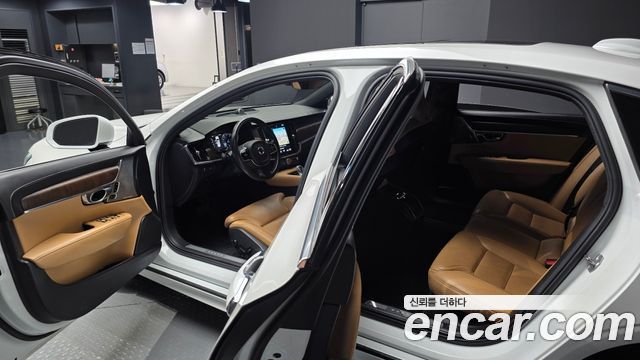 Volvo S90 2021 — photo 32