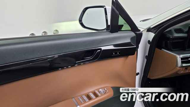 Hyundai Grandeur 2023 — photo 35