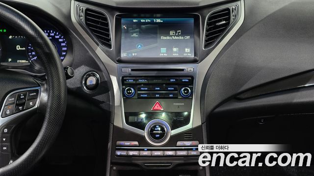 Hyundai Grandeur 2016 — photo 24