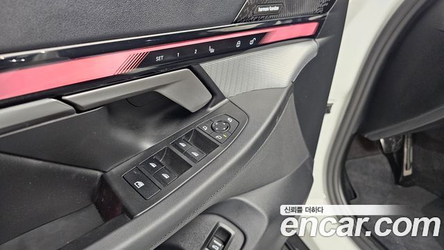BMW 5-Series 2025 — photo 27