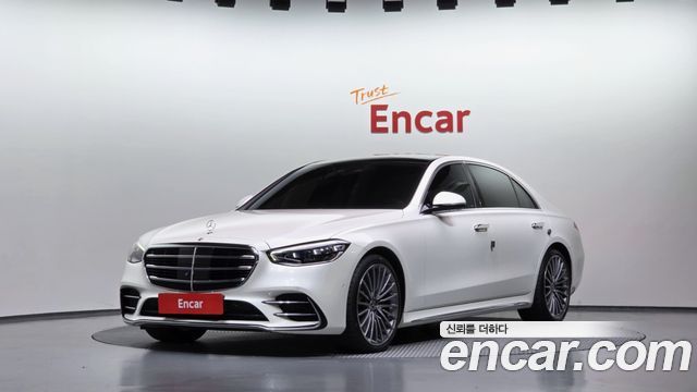 Mercedes-Benz S-Class 2023 — photo 1