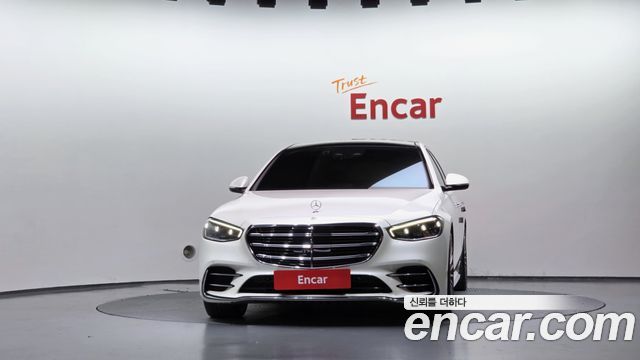 Mercedes-Benz S-Class 2023 — photo 3