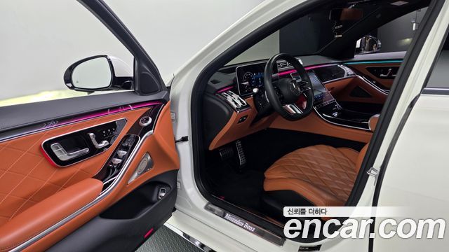 Mercedes-Benz S-Class 2023 — photo 13