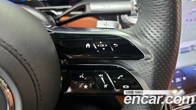 Mercedes-Benz S-Class 2023 — photo 33