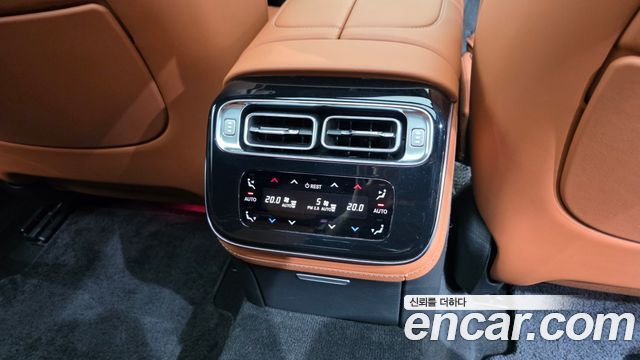 Mercedes-Benz S-Class 2023 — photo 35